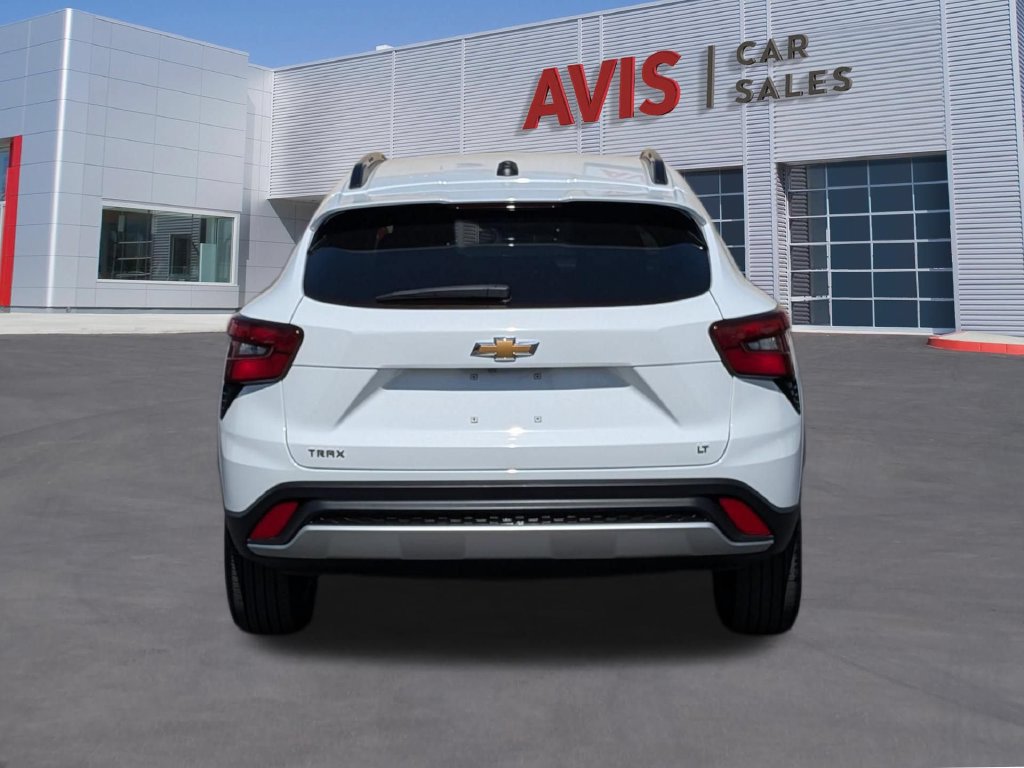 Used 2025 Chevrolet Trax LT w/ LT Convenience Package FWD image 7