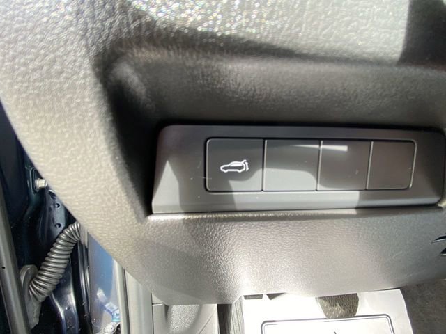 Certified 2024 MAZDA CX-90 Plug-In Hybrid w/ Preferred image 32