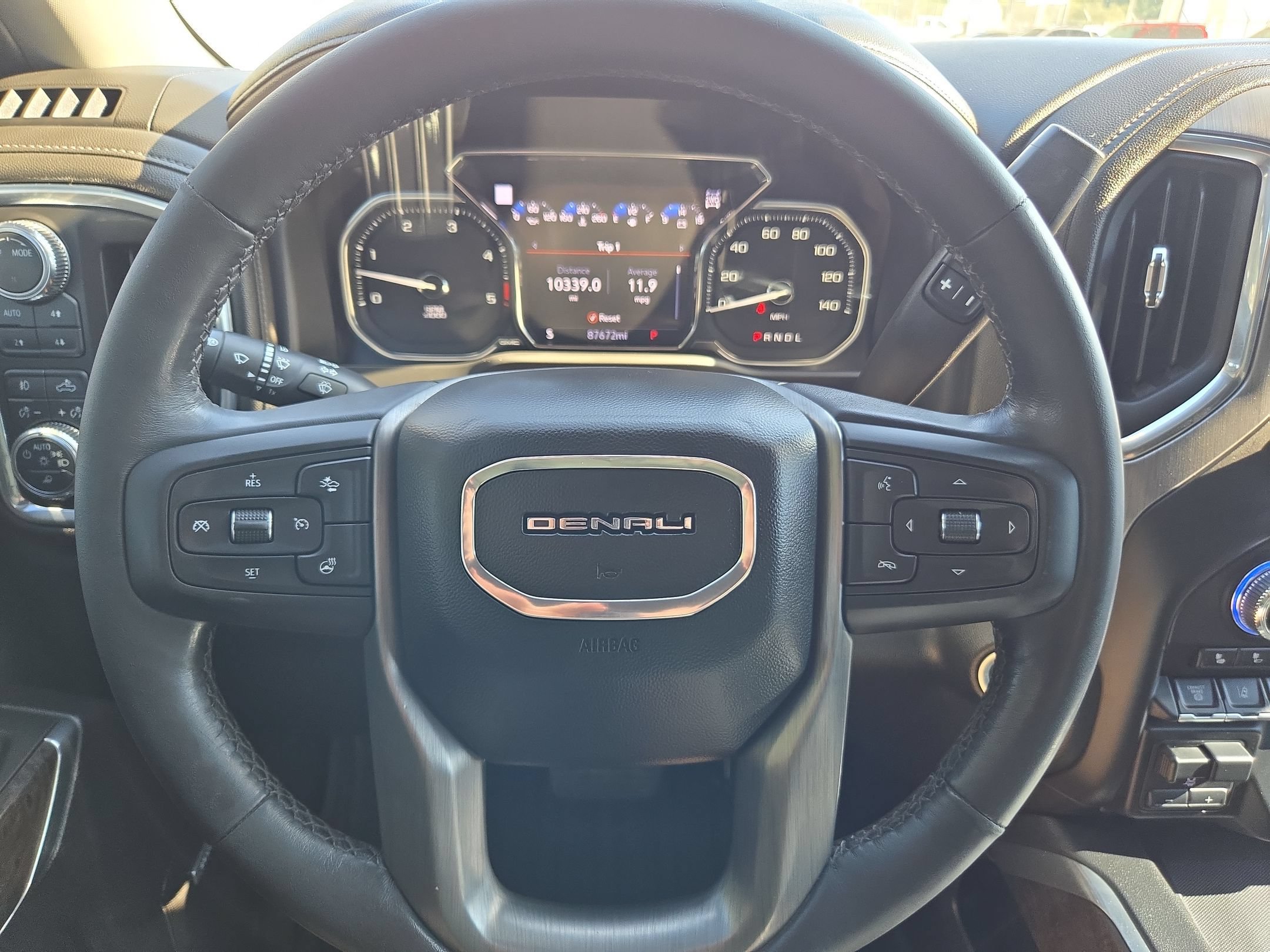Used 2023 GMC Sierra 3500 Denali w/ Denali Ultimate Package AWD/4WD image 18