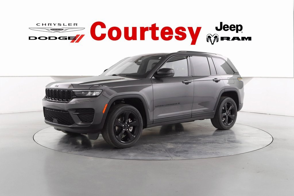 Certified 2022 Jeep Grand Cherokee Altitude image 9