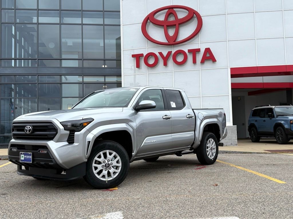 New 2025 Toyota Tacoma SR5