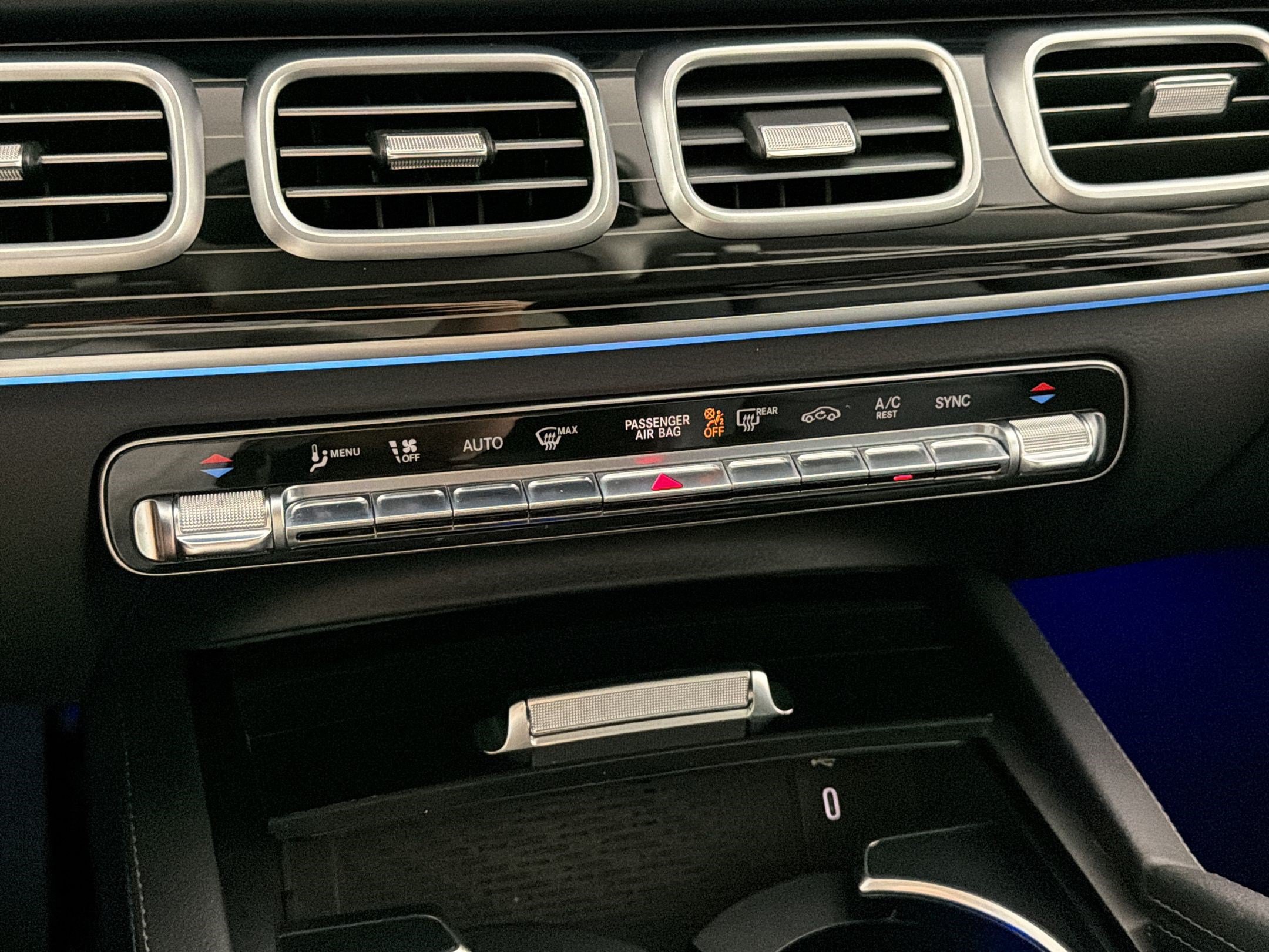 Certified 2024 Mercedes-Benz GLS 450 4MATIC image 18