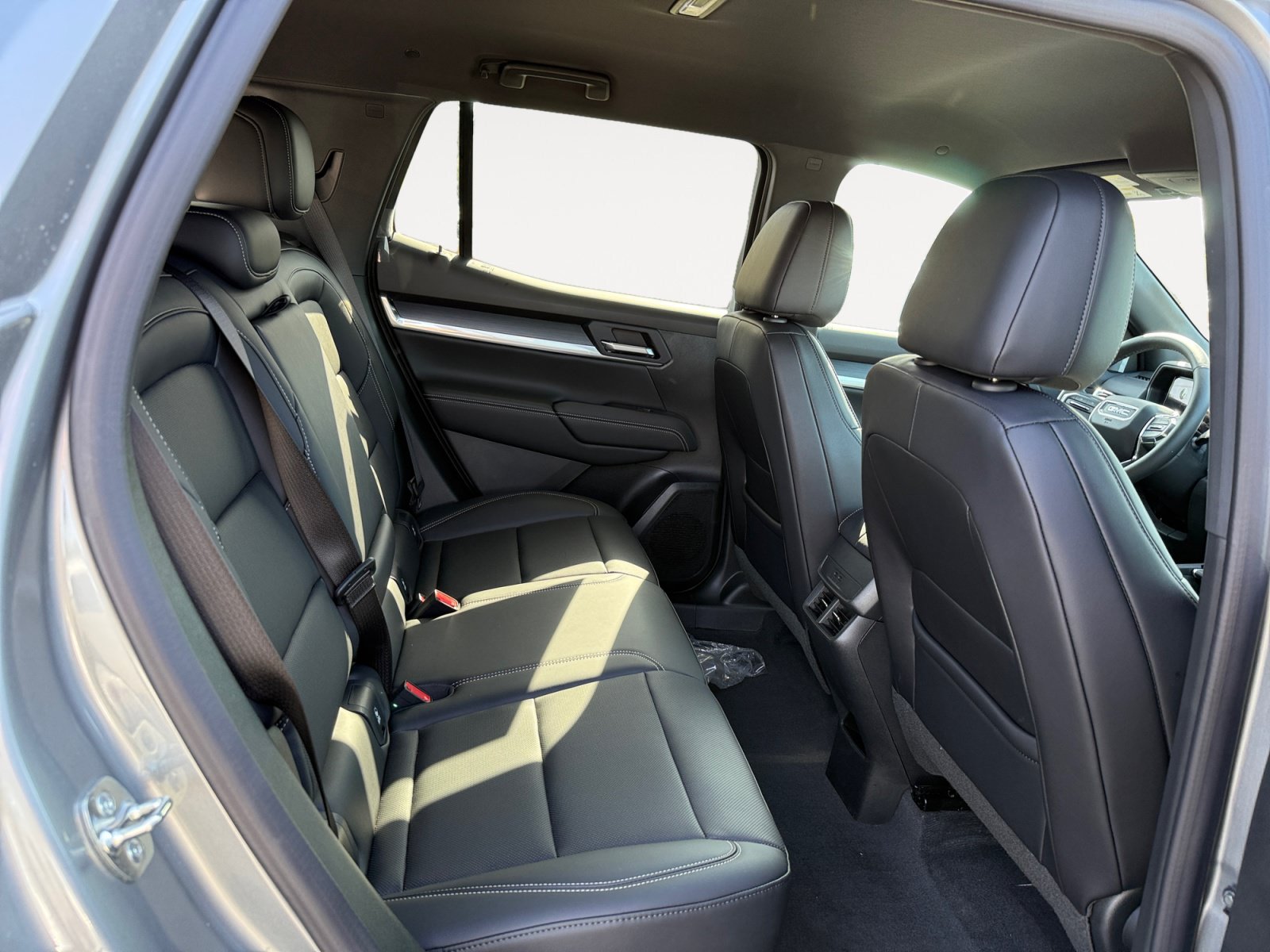 New 2026 GMC Terrain Elevation w/ Elevation Premium Package FWD image 18