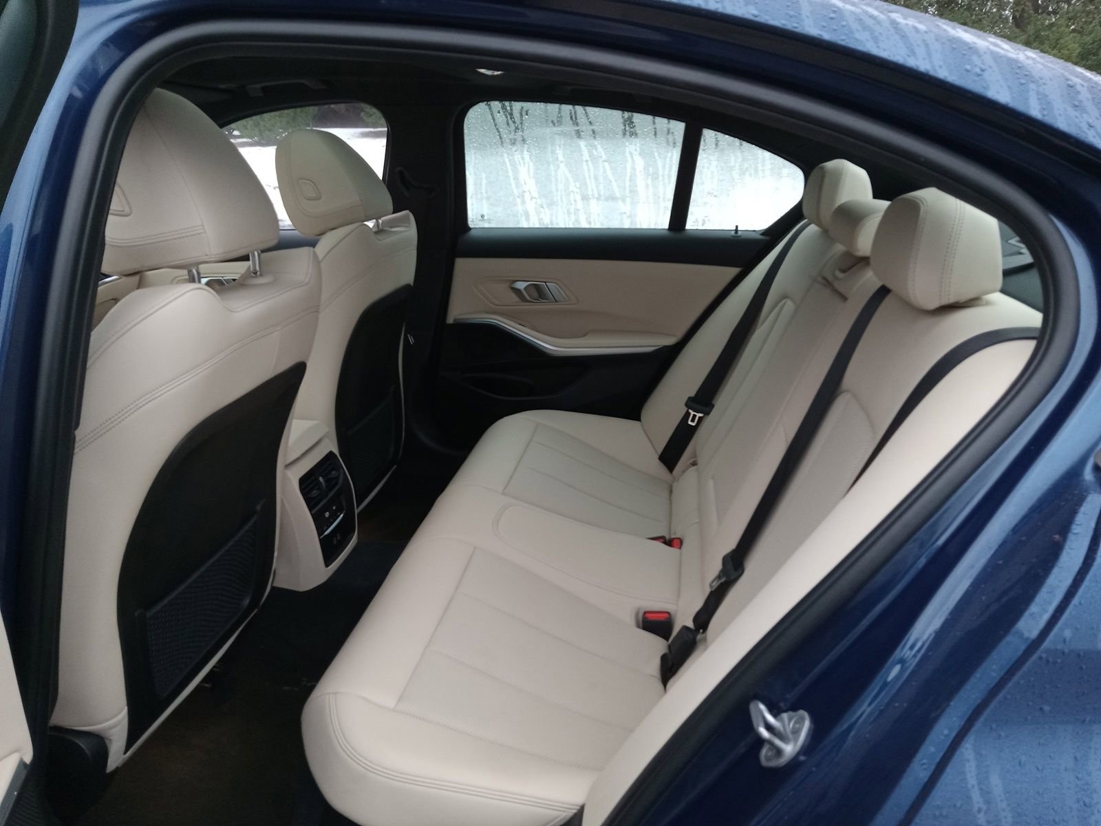 Used 2023 BMW 330i xDrive Sedan w/ Driving Assistance Package image 18