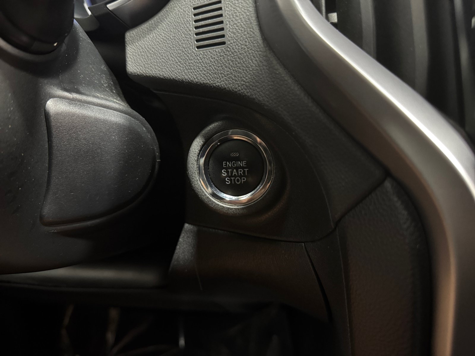 Used 2019 Subaru Ascent Limited AWD/4WD image 19