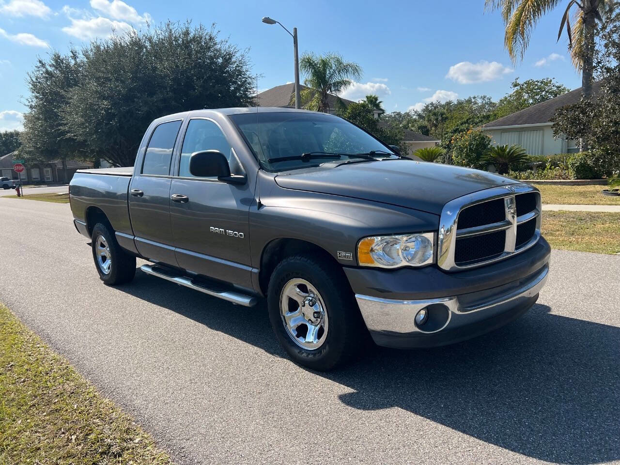 Used 2004 Dodge Ram 1500 Truck SLT image 3