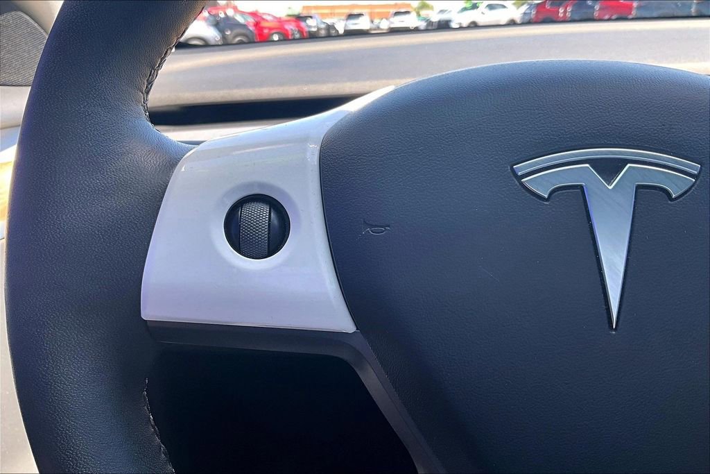 Used 2021 Tesla Model 3 Long Range AWD/4WD image 18