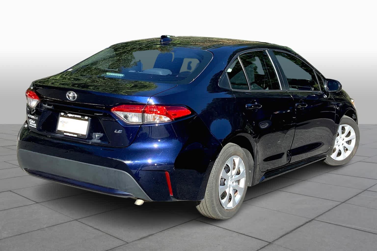 Used 2020 Toyota Corolla LE FWD image 13