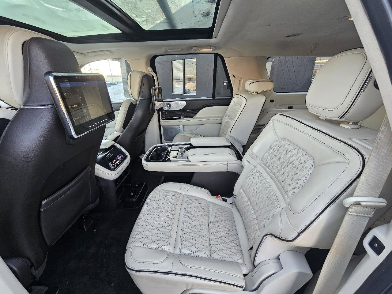 Used 2018 Lincoln Navigator L Black Label w/ Cargo Package image 65