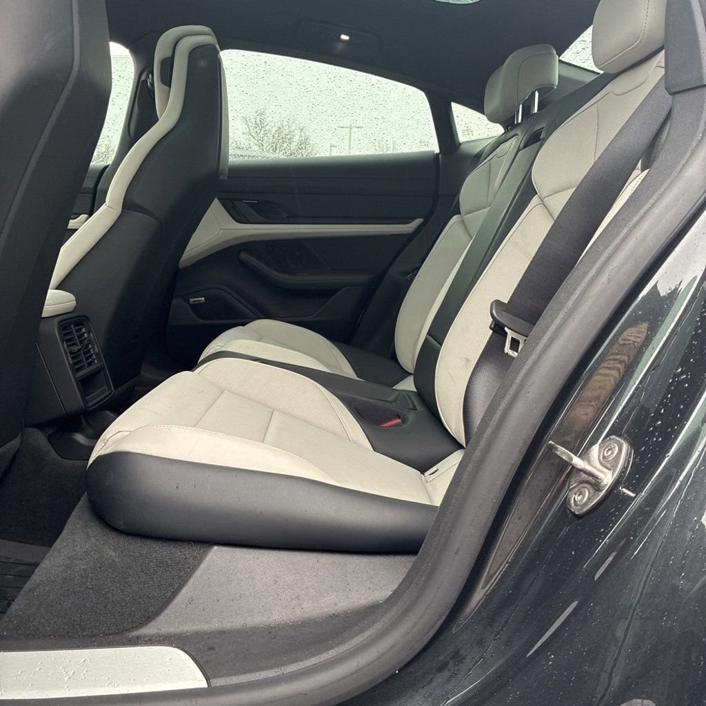 Used 2024 Porsche Taycan 4S image 8