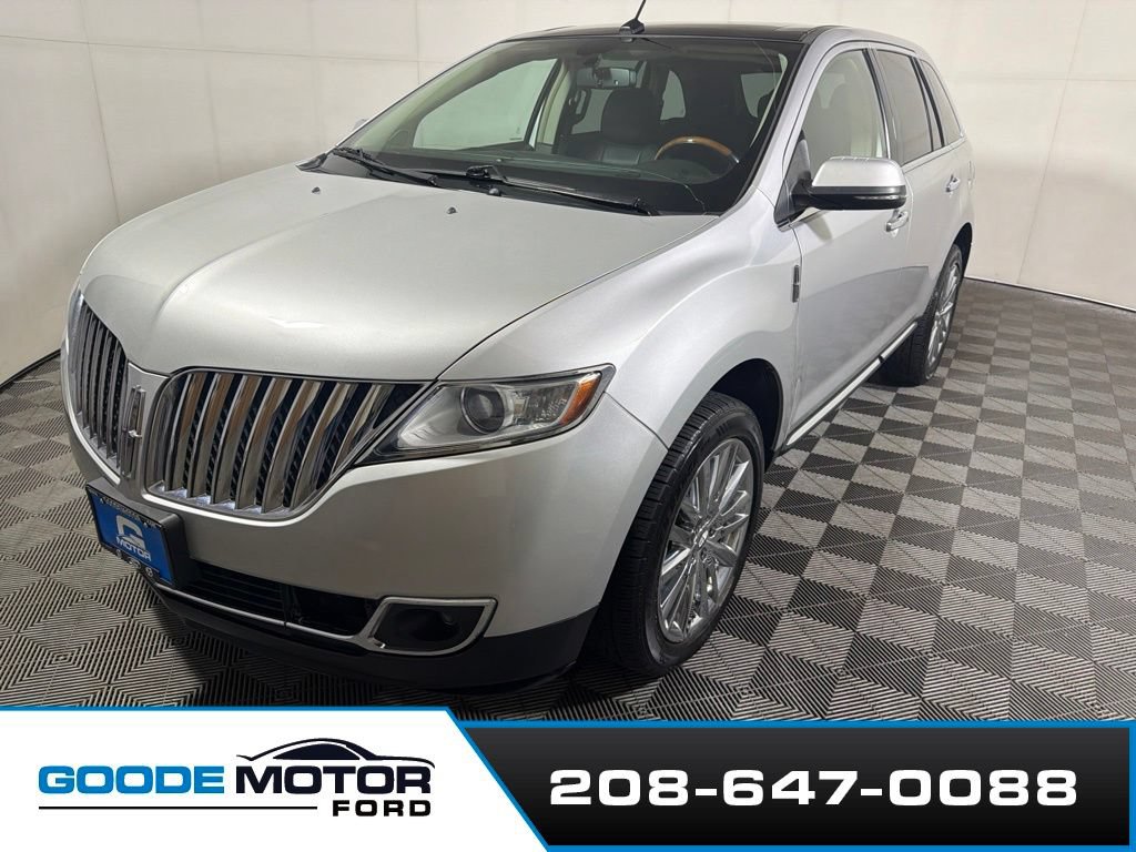Used 2013 Lincoln MKX AWD image 4