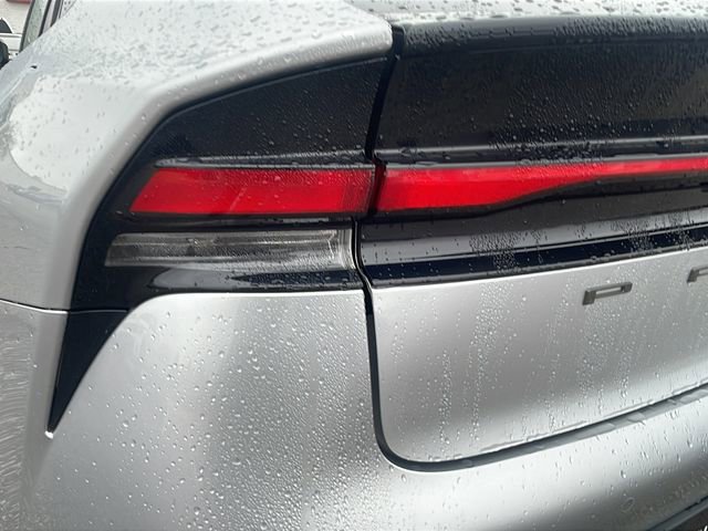 Used 2024 Toyota Prius image 11