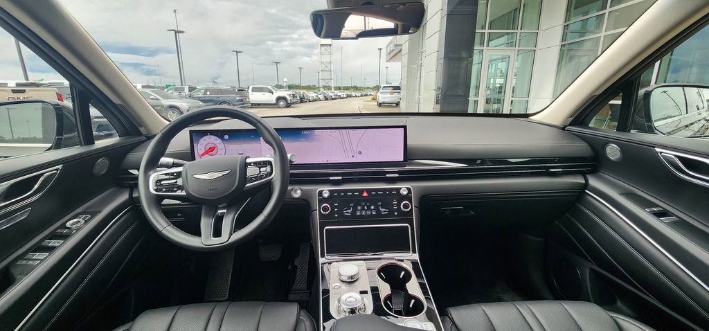 Used 2025 Genesis GV80 2.5T Standard AWD/4WD image 19