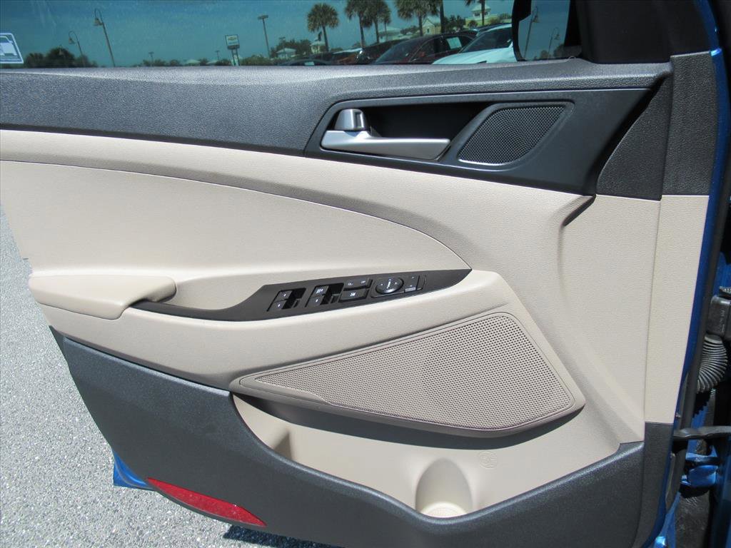 Used 2018 Hyundai Tucson SE w/ Cargo Package image 18