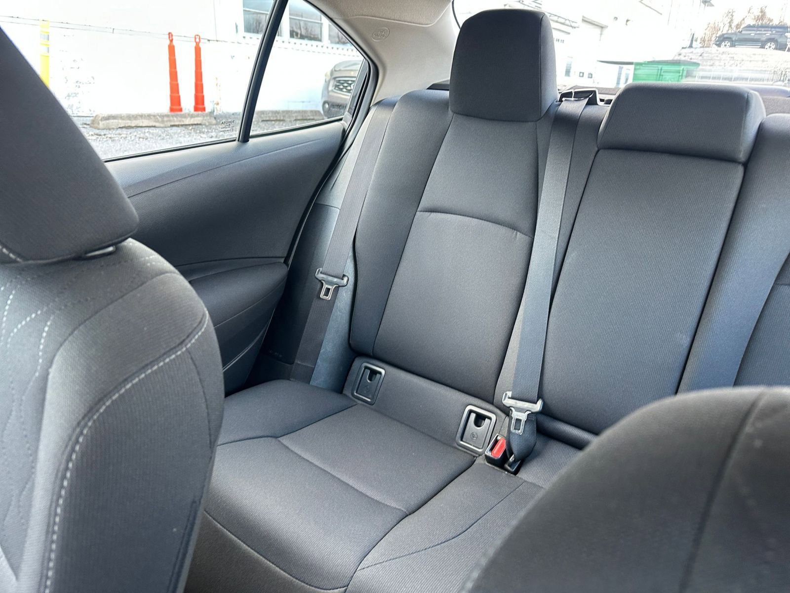 Used 2025 Toyota Corolla LE image 37