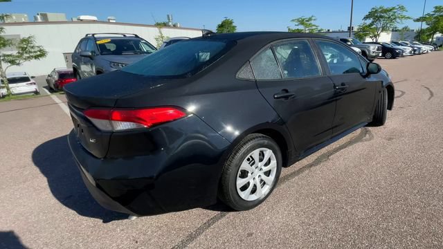 Certified 2023 Toyota Corolla LE FWD image 2