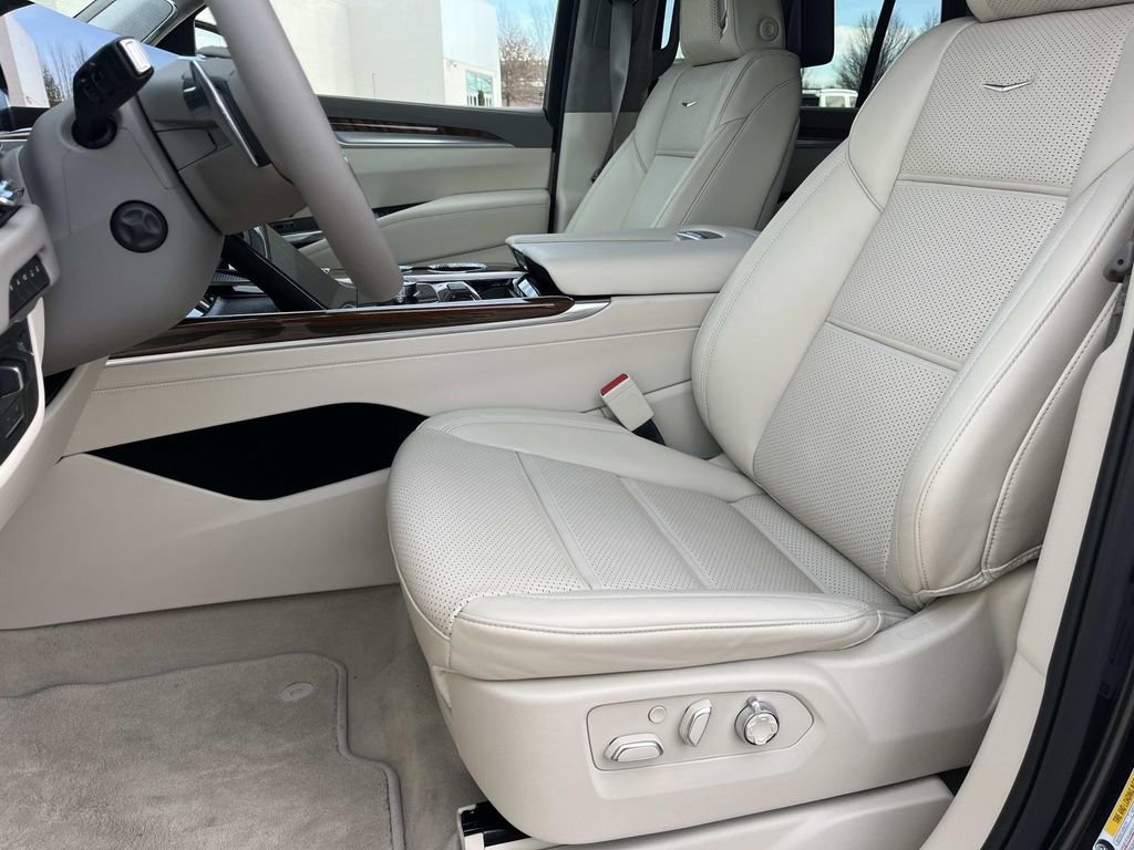 New 2025 Cadillac Escalade Sport Platinum image 24
