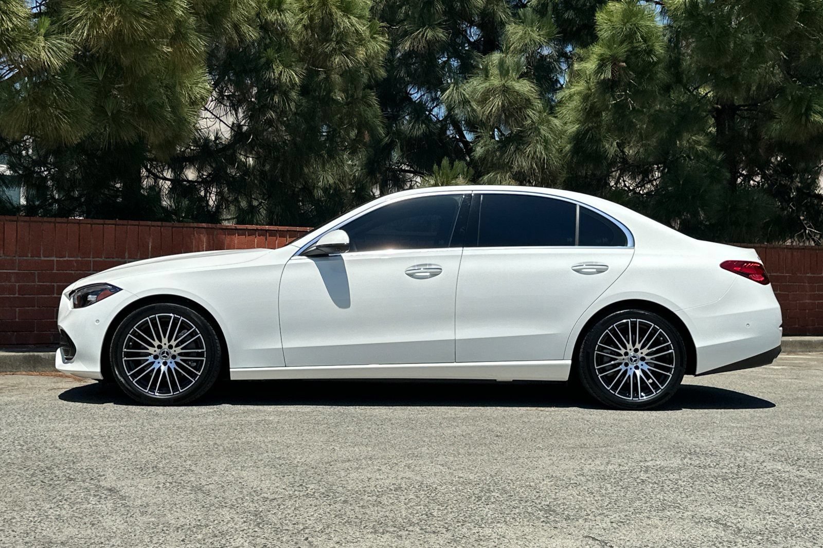 Used 2024 Mercedes-Benz C 300 4MATIC Sedan w/ Exclusive Trim Package image 7