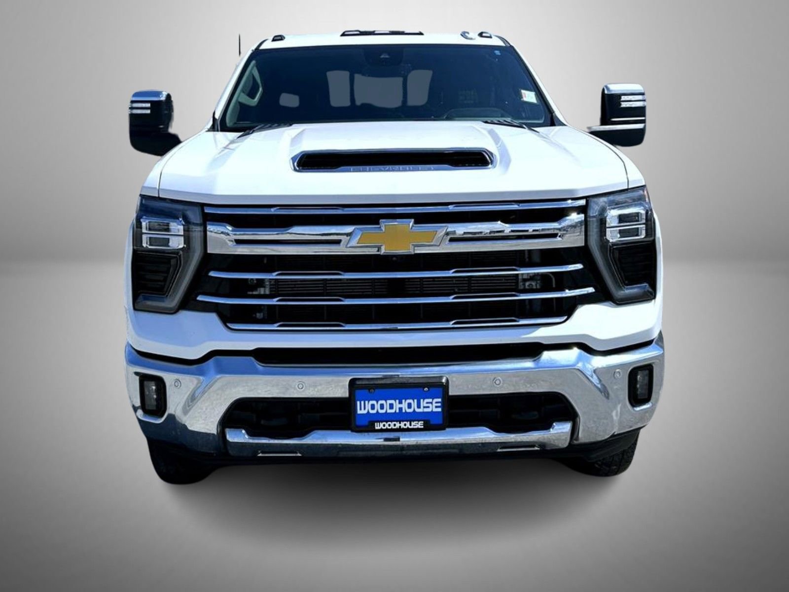 Used 2024 Chevrolet Silverado 3500 LTZ w/ LTZ Plus Package AWD/4WD image 2