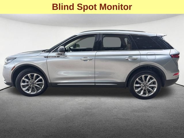 Used 2022 Lincoln Corsair AWD w/ Premium Package image 6