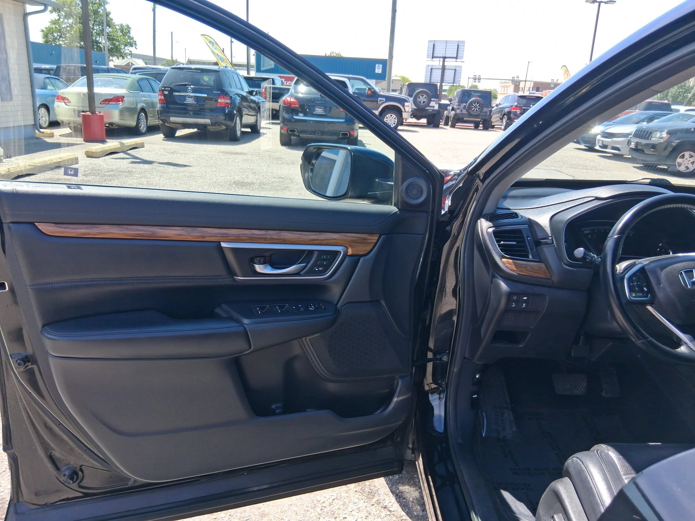 Used 2017 Honda CR-V EX-L image 13
