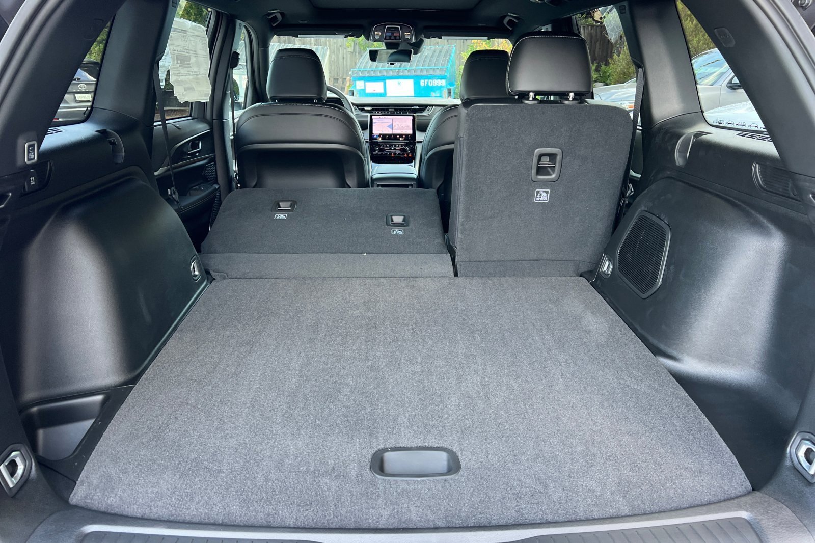 New 2025 Jeep Grand Cherokee Limited w/ Luxury Tech Group II image 15