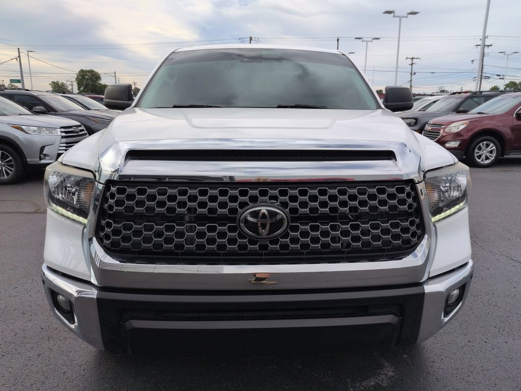 Used 2020 Toyota Tundra SR5 w/ SR5 Convenience Package AWD/4WD image 8