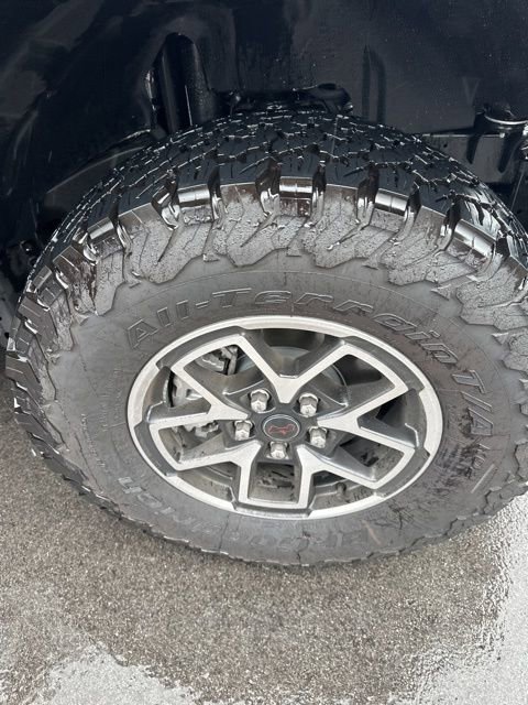 Certified 2025 Jeep Wrangler Unlimited Rubicon w/ Convenience Group AWD/4WD image 36
