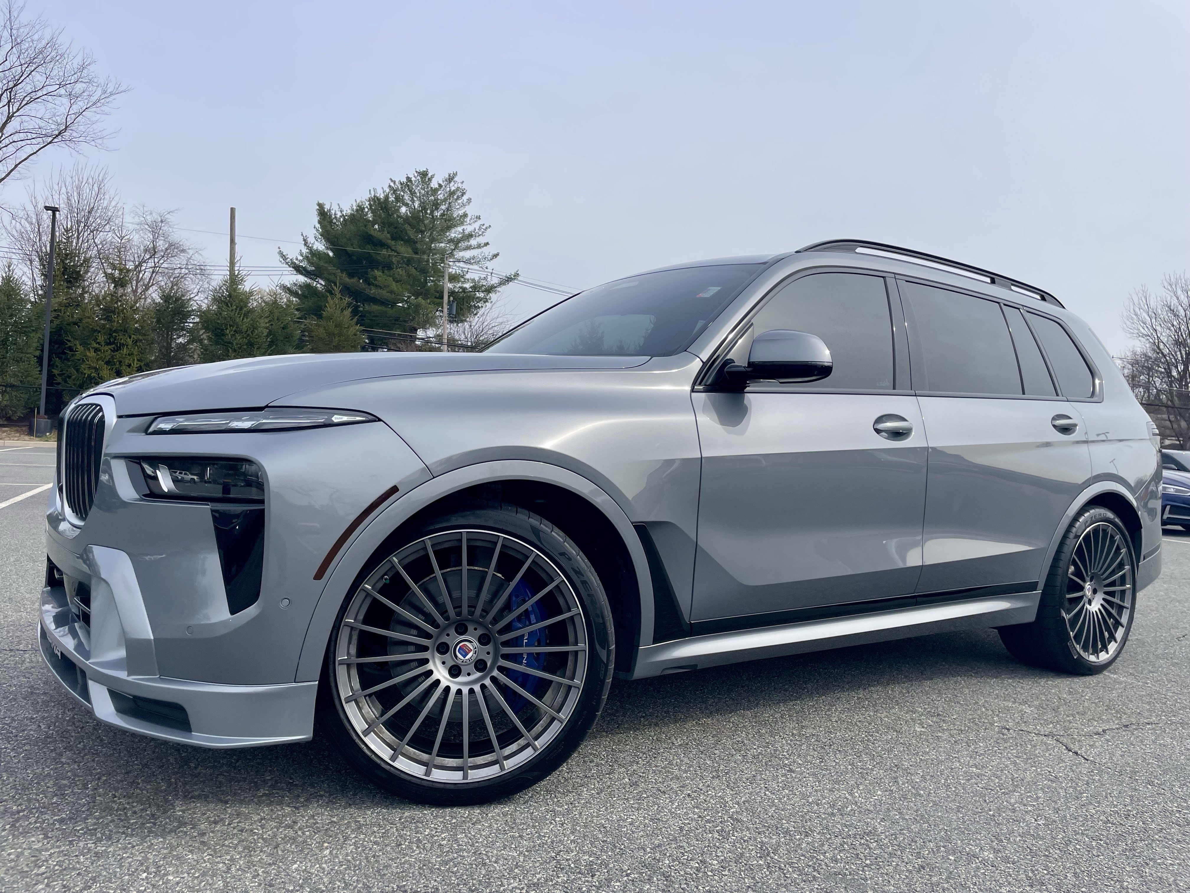 Used 2025 BMW ALPINA XB7 image 1