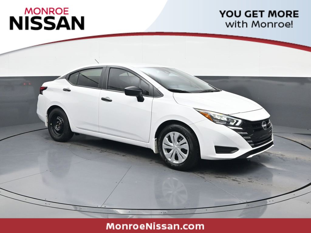 Used 2025 Nissan Versa S w/ Trunk Package
