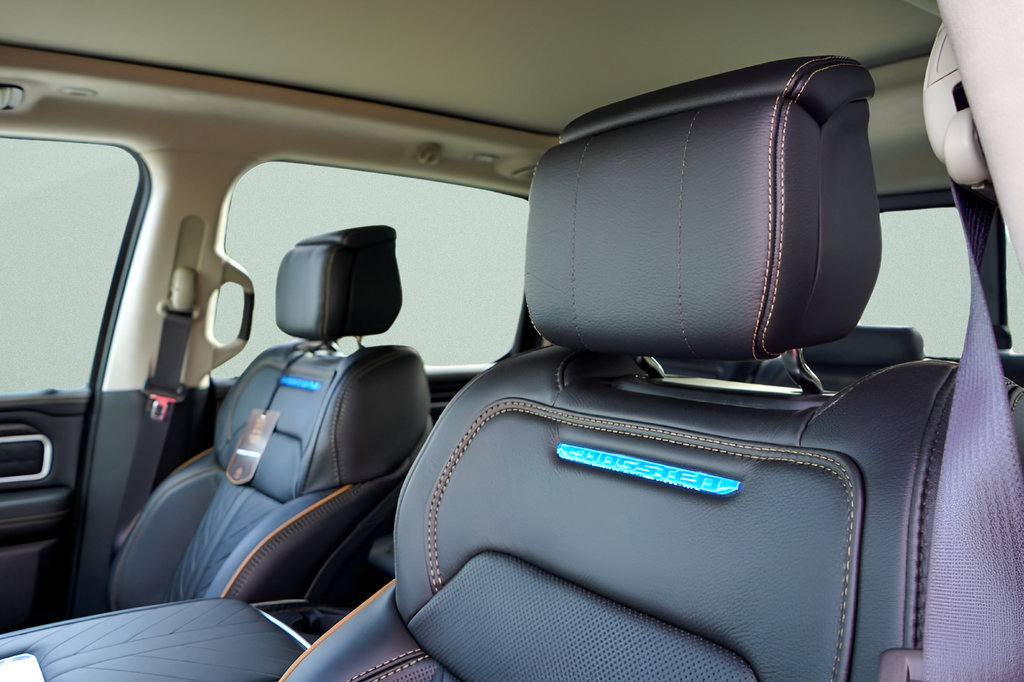 New 2026 RAM 1500 Tungsten AWD/4WD image 11
