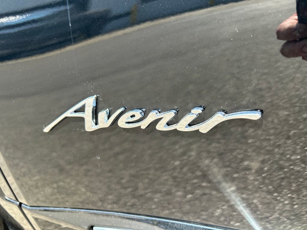 New 2026 Buick Envision Avenir image 9