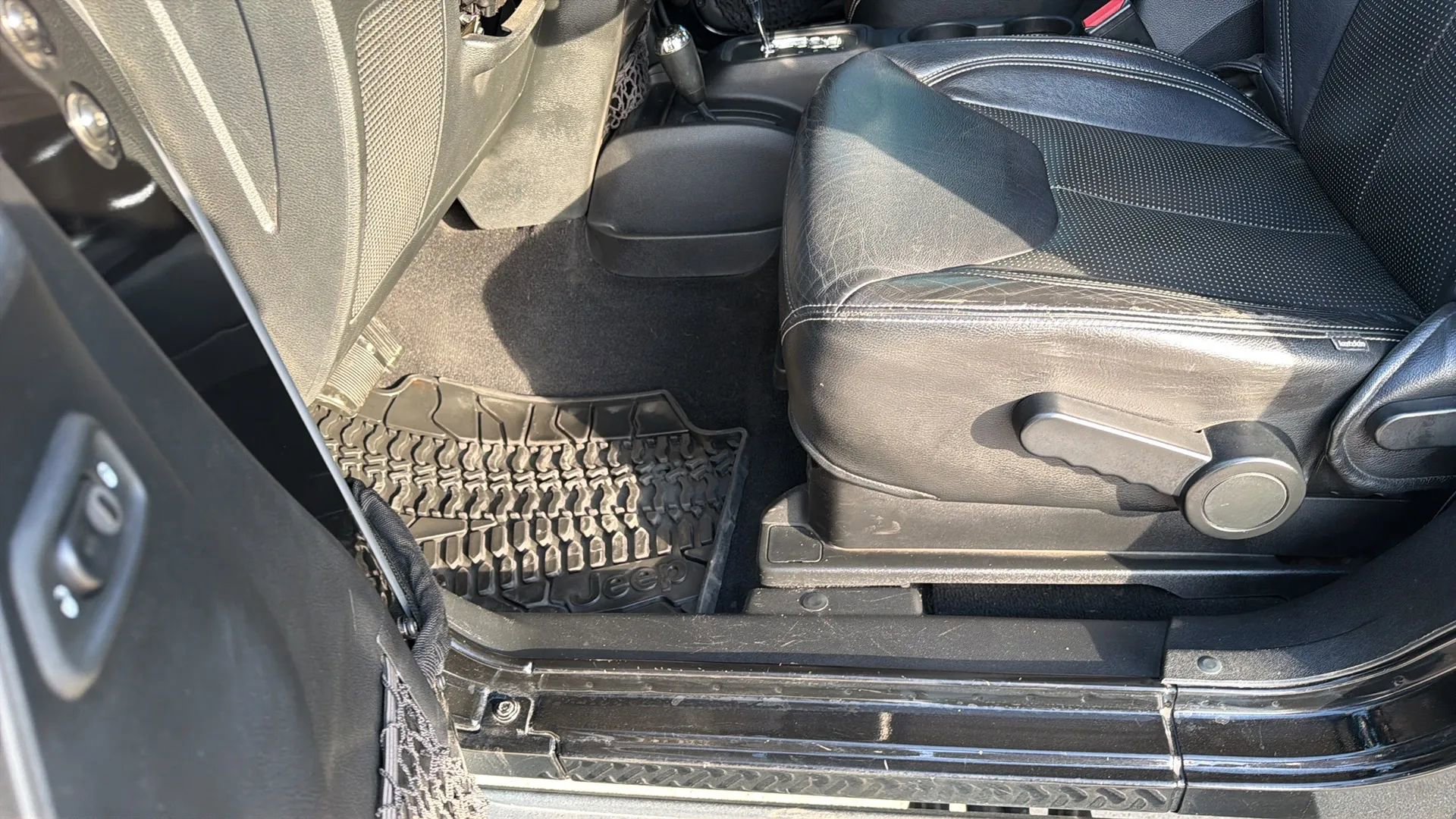 Used 2015 Jeep Wrangler Sport w/ Quick Order Package 24S image 32