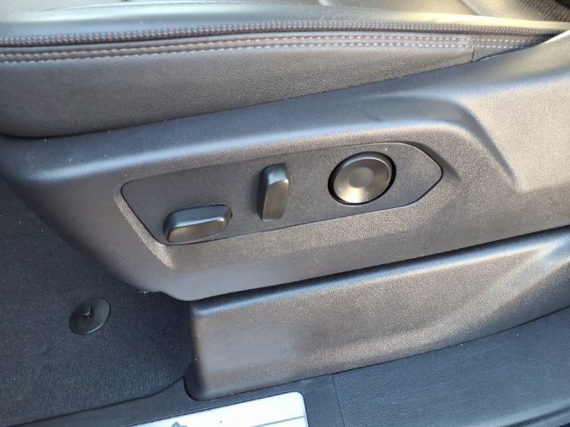 Used 2026 Chevrolet Silverado 2500 High Country w/ High Country Premium Package AWD/4WD image 23