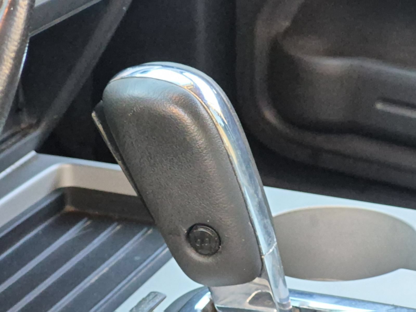 Used 2010 Ford Edge SEL FWD image 23