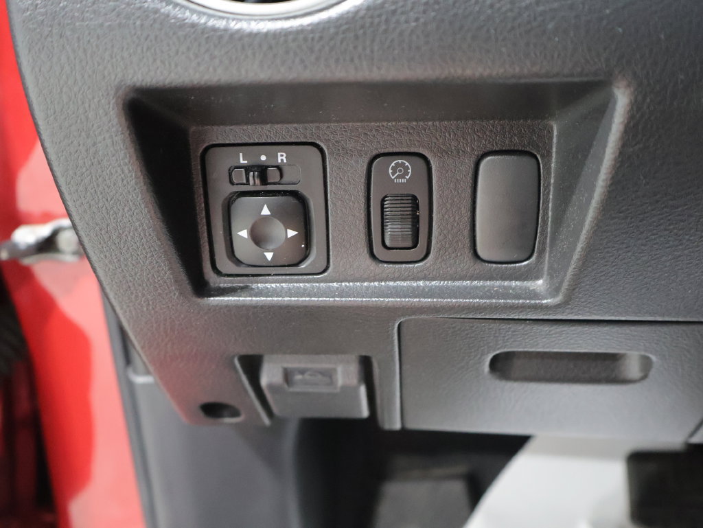 Used 2006 Mitsubishi Outlander LS AWD/4WD image 7