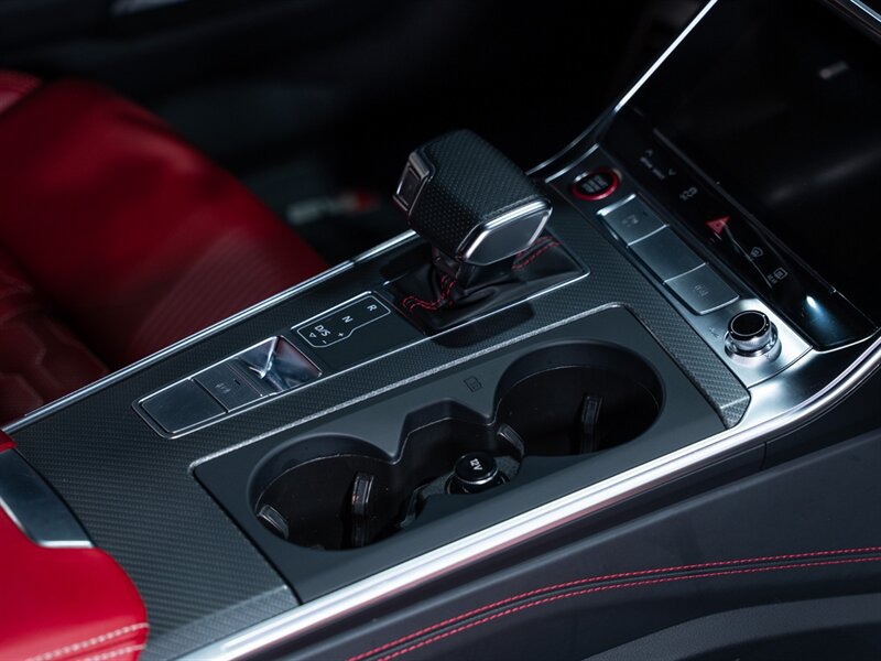 Used 2022 Audi RS 6 AWD/4WD image 58