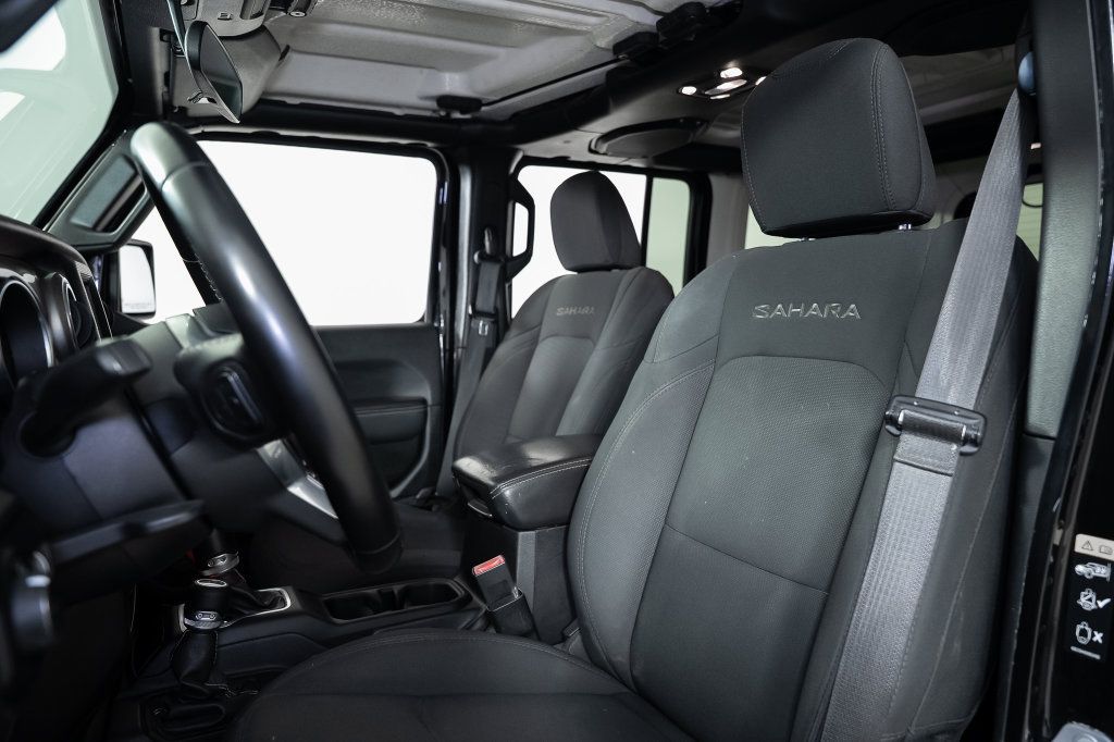 Used 2021 Jeep Wrangler Unlimited Sahara AWD/4WD image 22