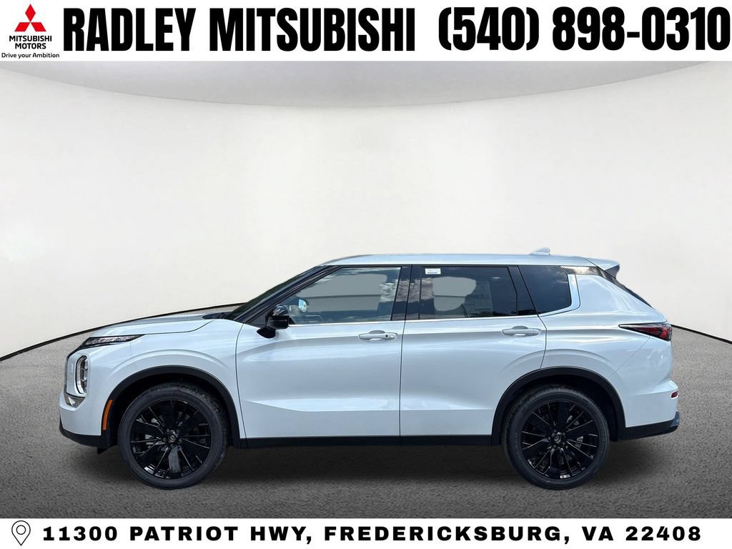 New 2026 Mitsubishi Outlander LE AWD/4WD image 16