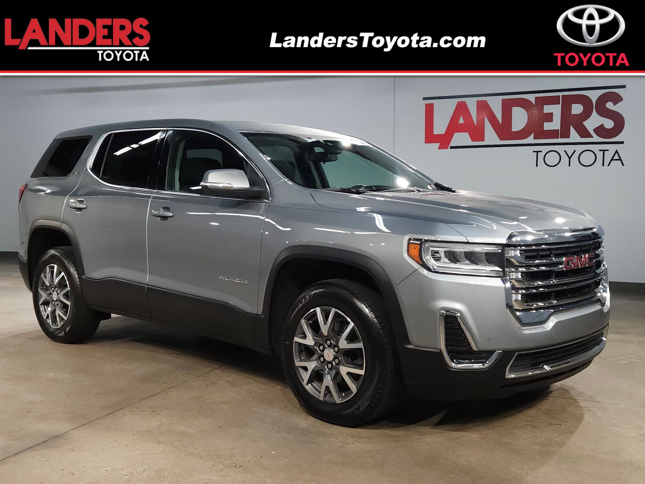 Used 2023 GMC Acadia SLE