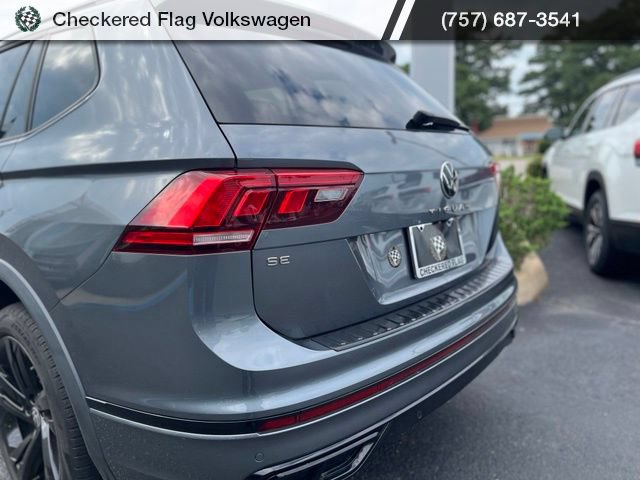 Used 2023 Volkswagen Tiguan SE R-Line FWD image 8
