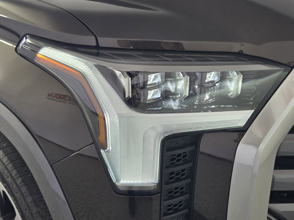 Used 2022 Toyota Tundra Limited image 10