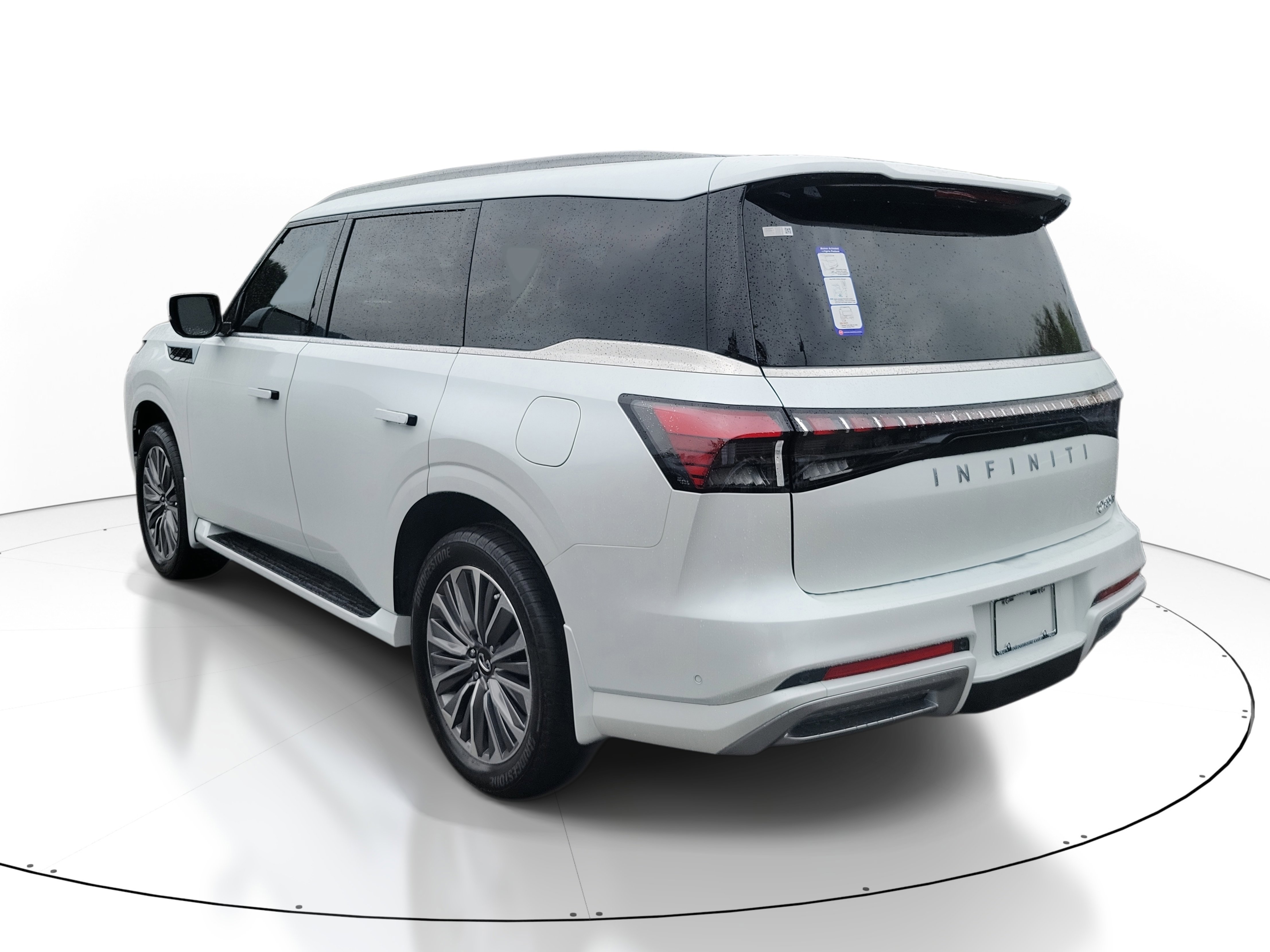 New 2026 INFINITI QX80 Luxe image 4