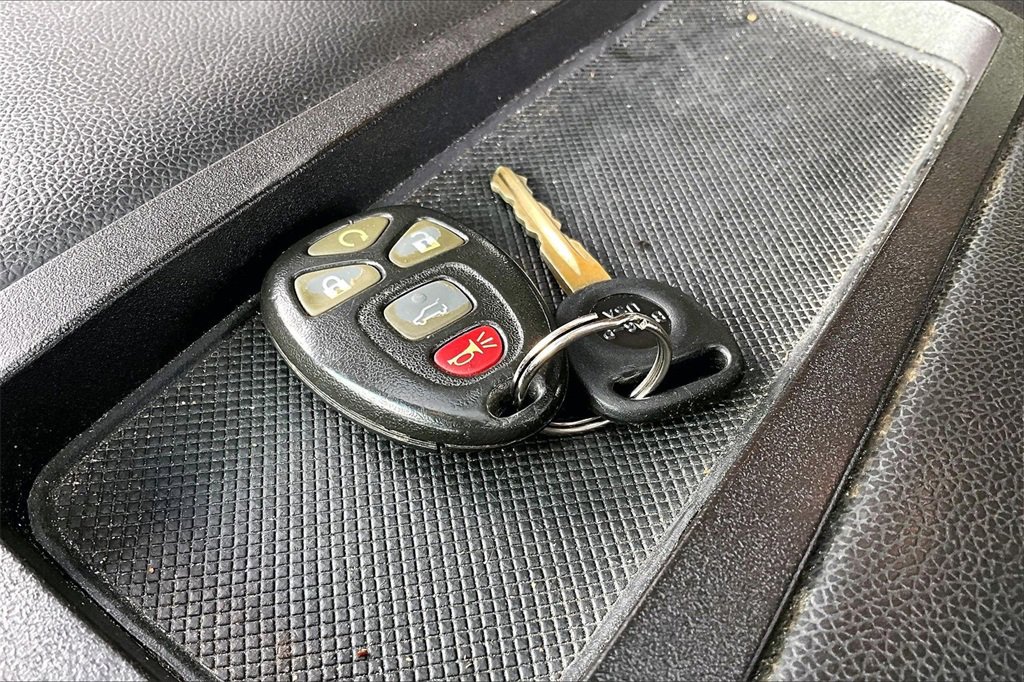 Used 2010 Chevrolet Tahoe LTZ image 10