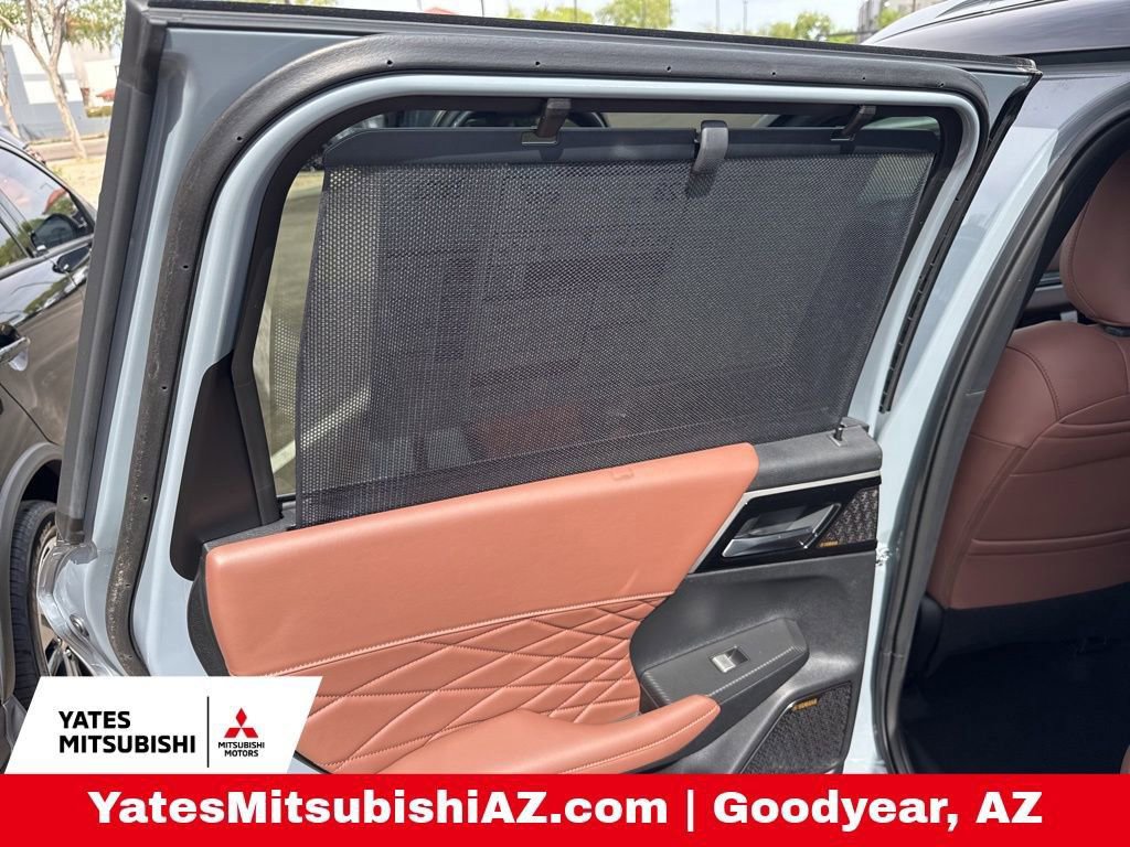 New 2026 Mitsubishi Outlander SEL image 8