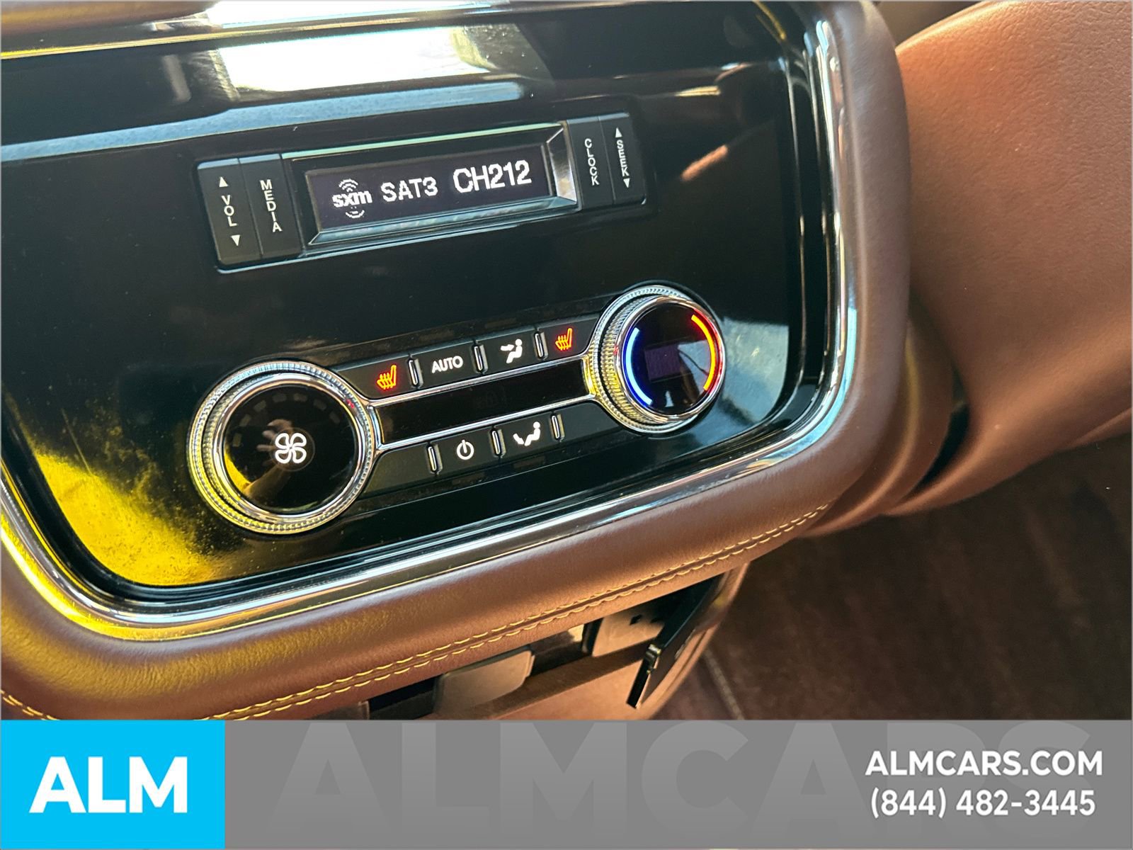 Used 2021 Lincoln Navigator Black Label w/ Cargo Convenience Package image 30