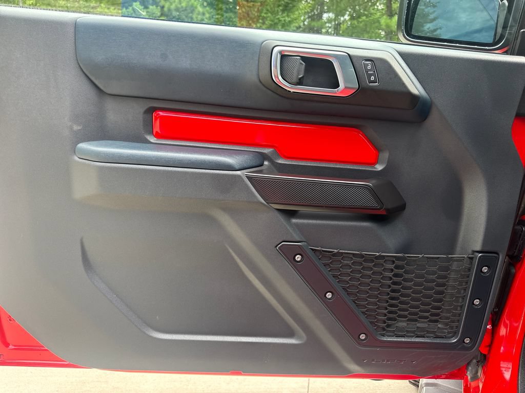 Used 2024 Ford Bronco Heritage Edition AWD/4WD image 13