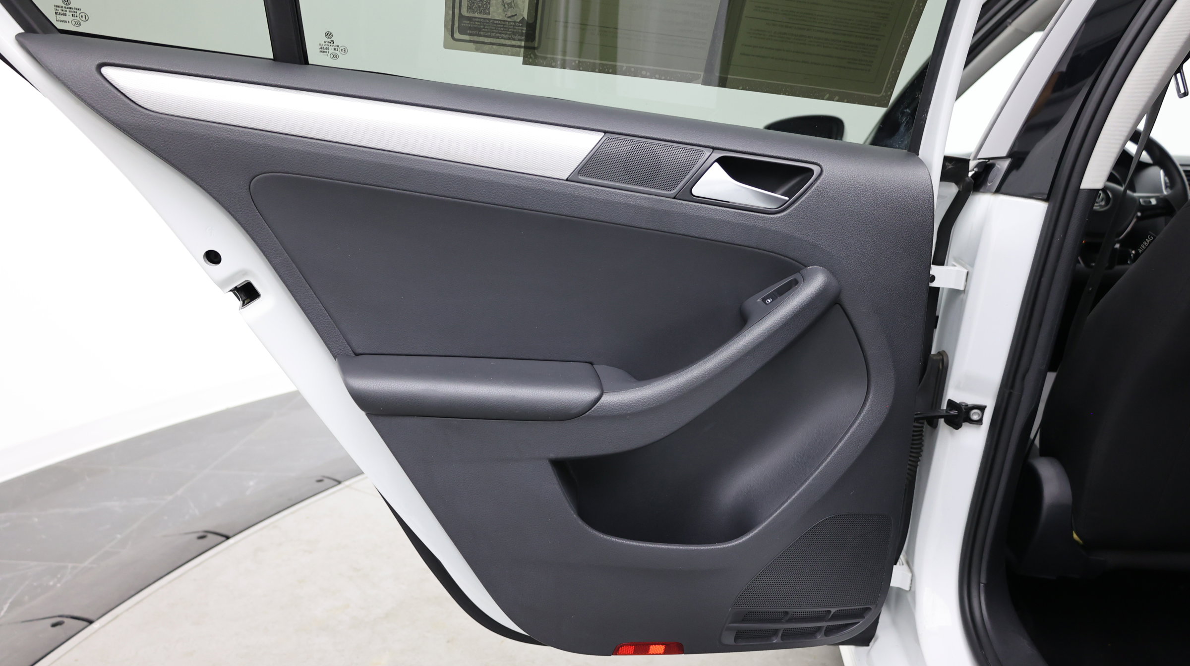 Used 2018 Volkswagen Jetta S FWD image 29