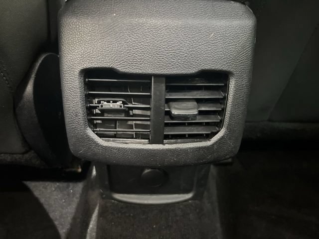 Used 2020 Ford Fusion SE FWD image 19