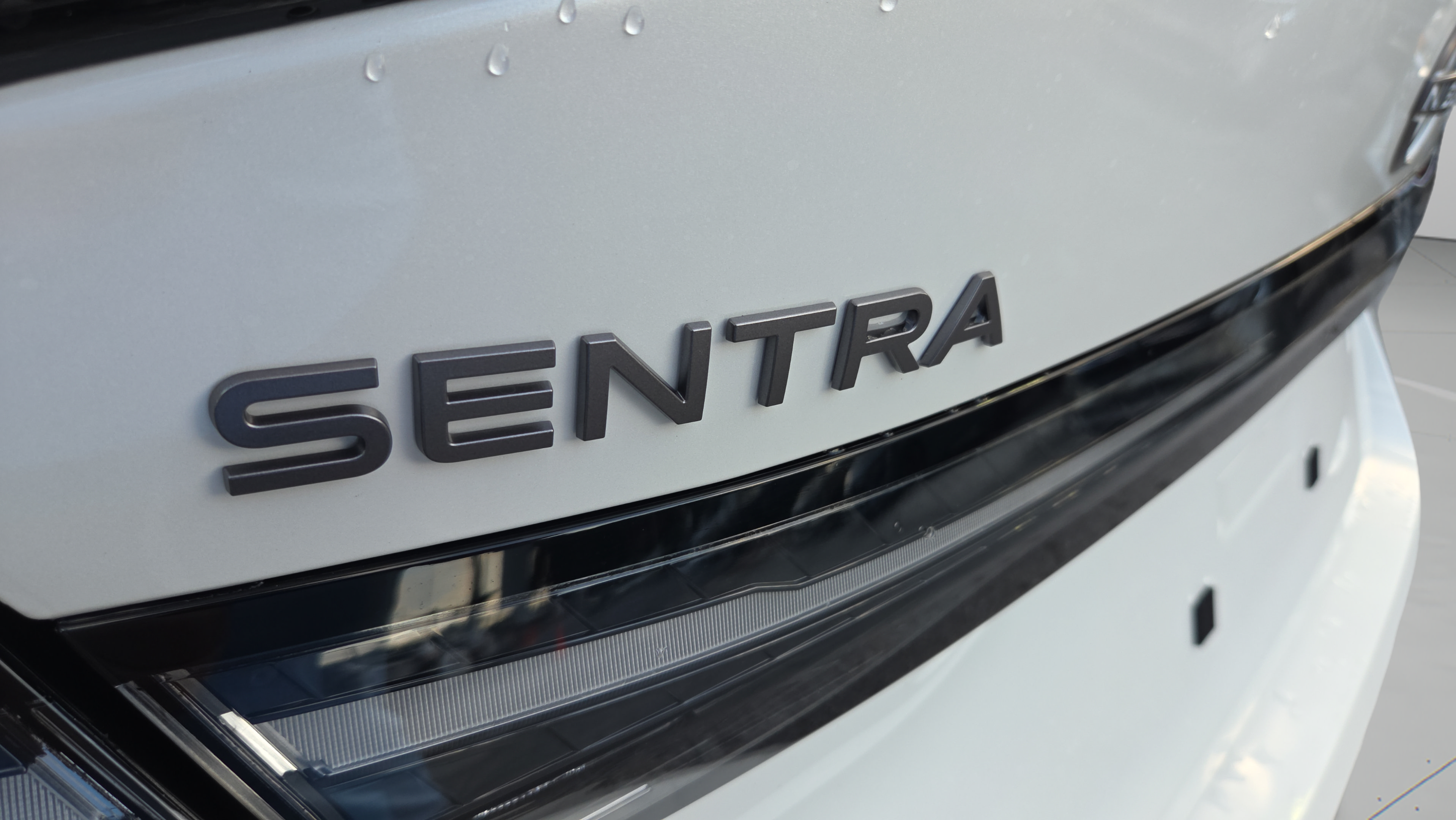New 2027 Nissan Sentra SR w/ Floor Mat Package FWD image 16